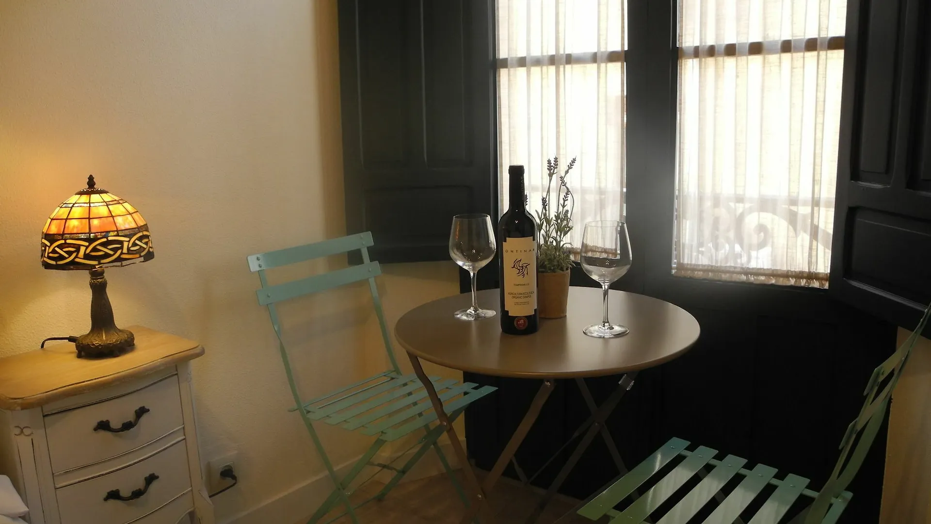 Apartment Cinema La Vie Est Belle Sevilla