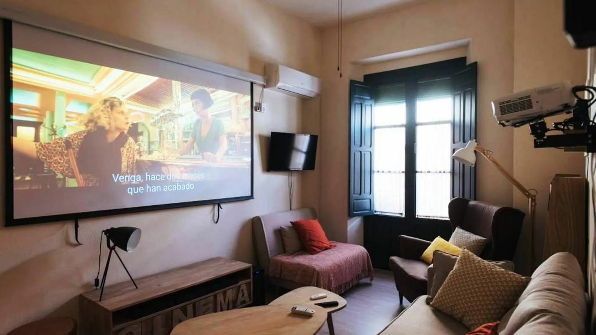 Cinema La Vie Est Belle Sevilla Apartment Seville