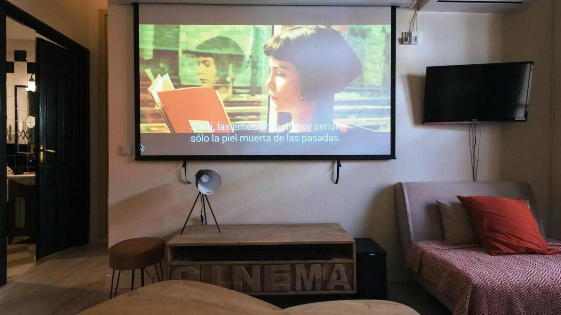 Cinema La Vie Est Belle Sevilla Španělsko